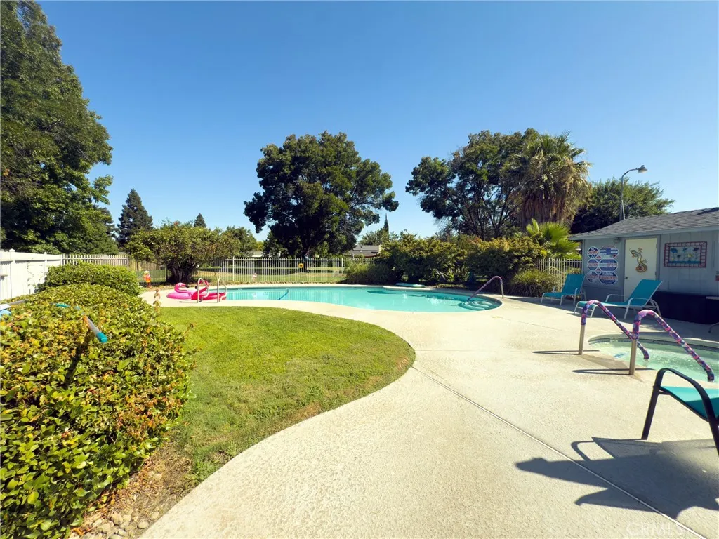 main property photo 46