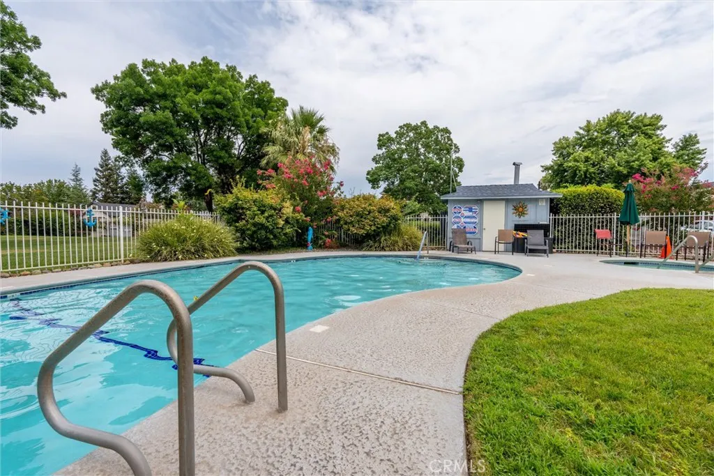 main property photo 49