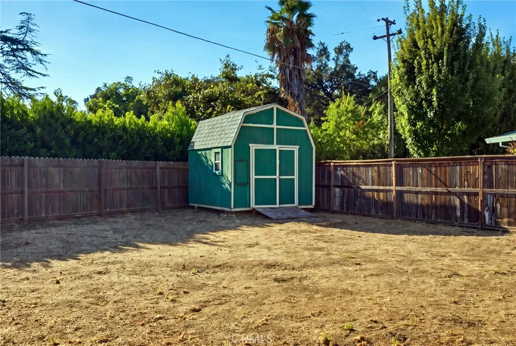 main property photo 38