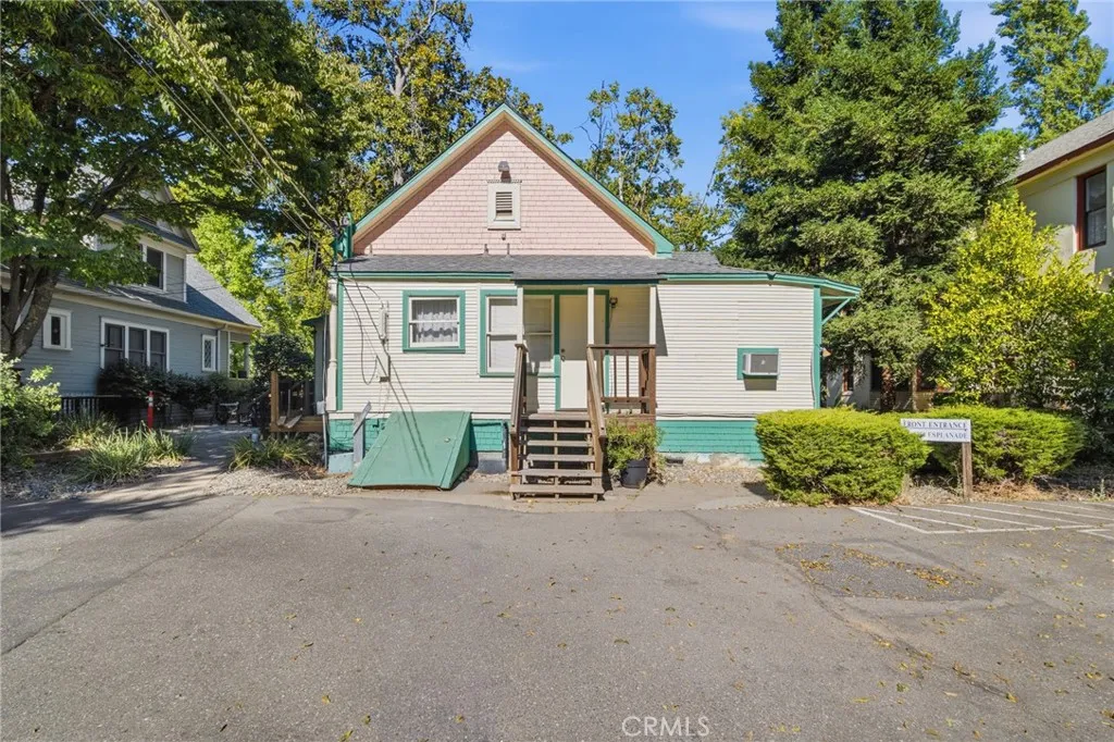main property photo 45