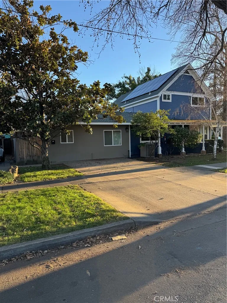 main property photo 41