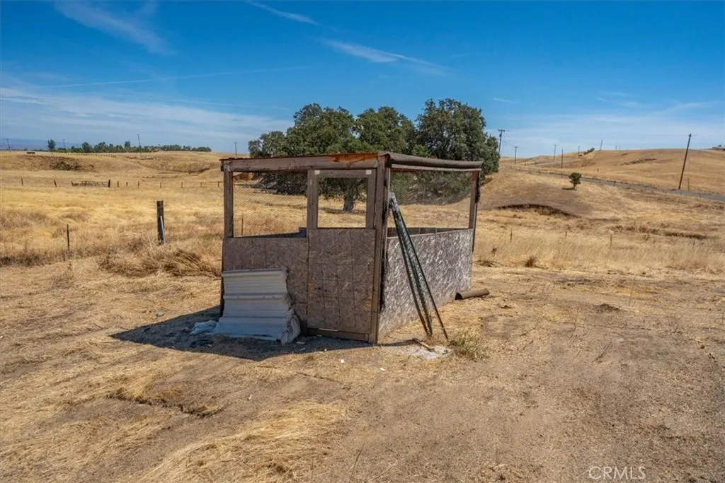 main property photo 74
