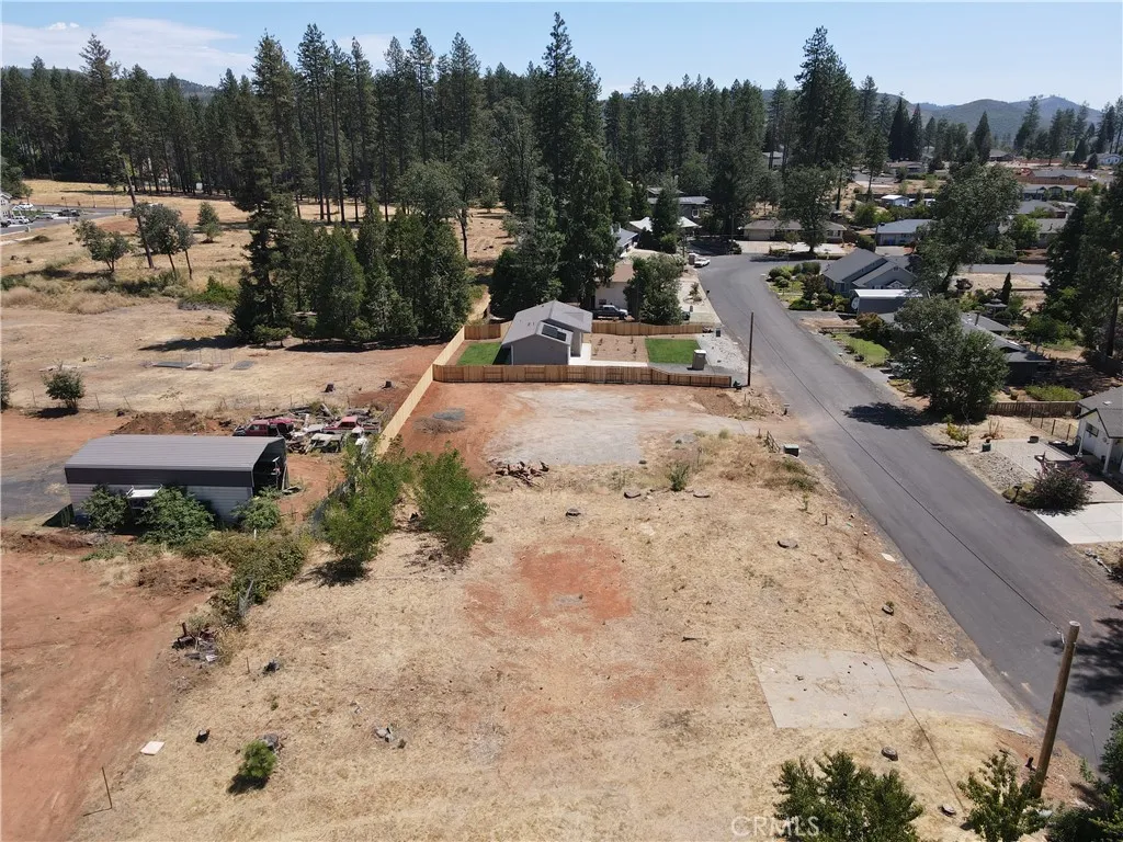 main property photo 6