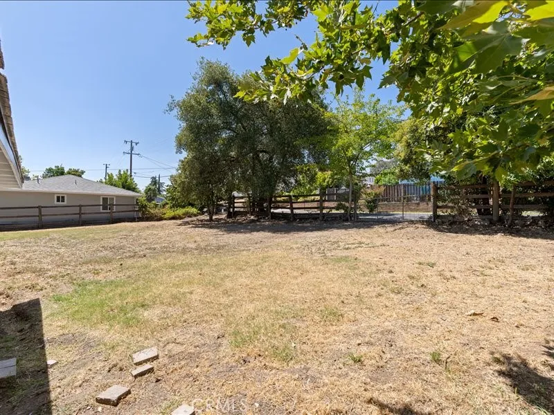 main property photo 25