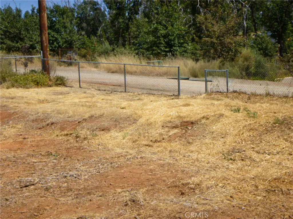 main property photo 9