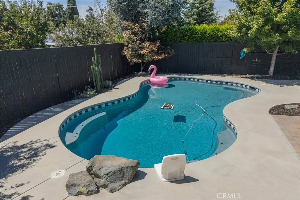 main property photo 60