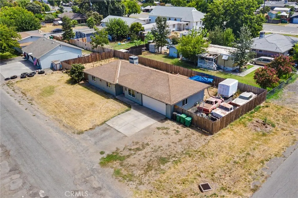 main property photo 24