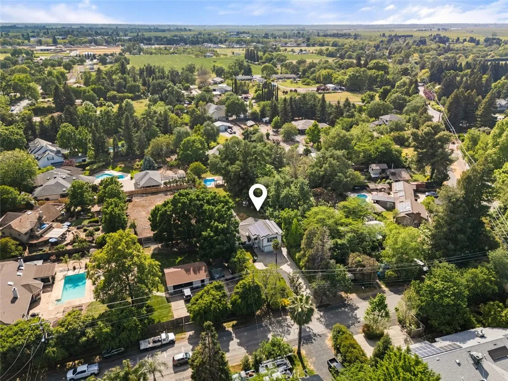 main property photo 37