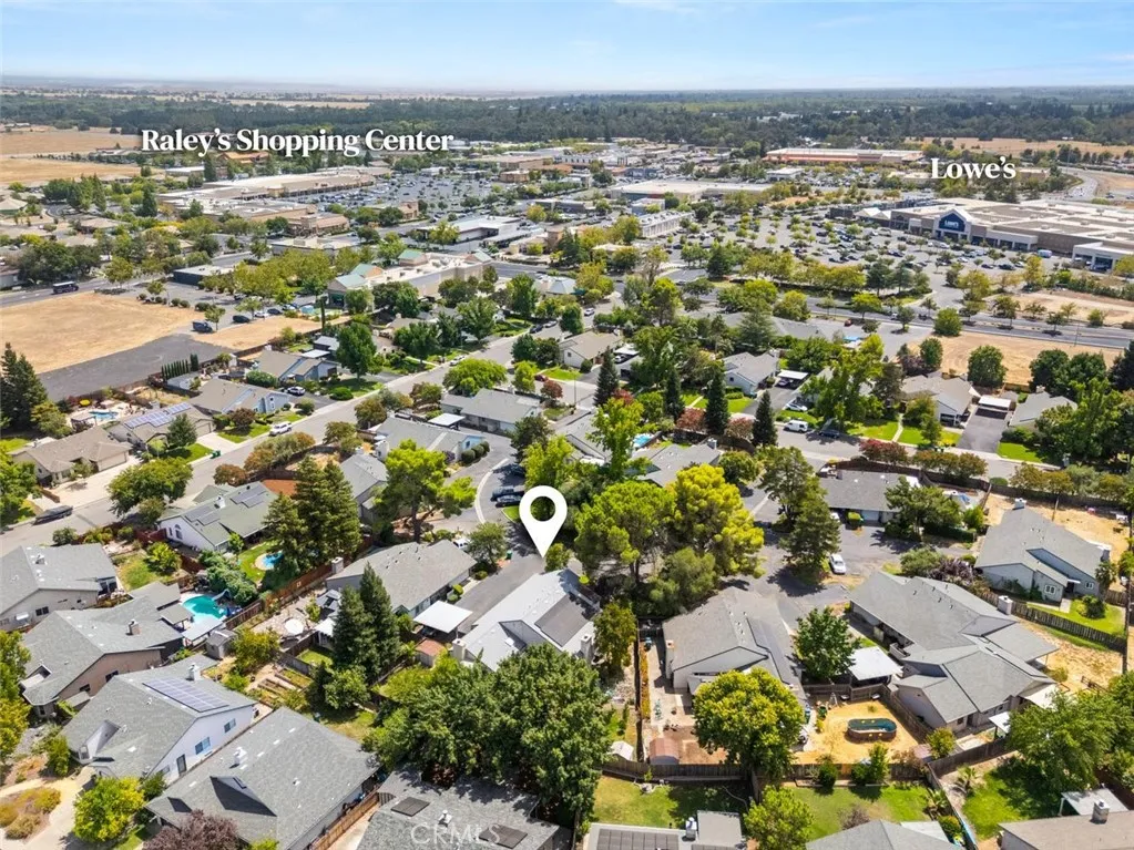 main property photo 28