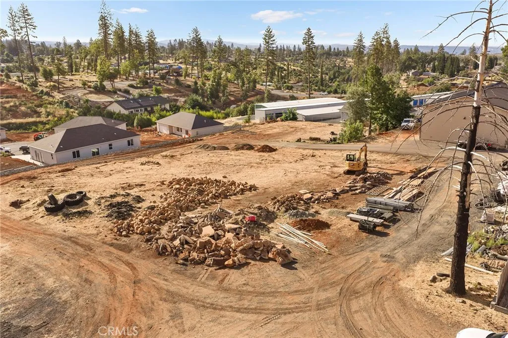 main property photo 24