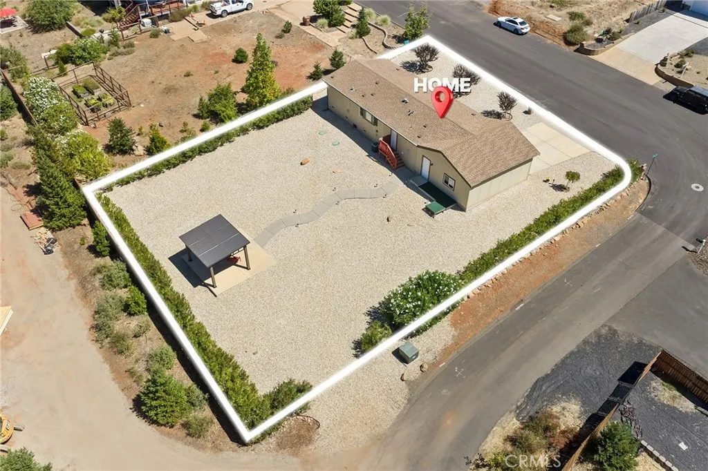 main property photo 40