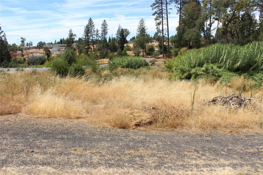 main property photo 12