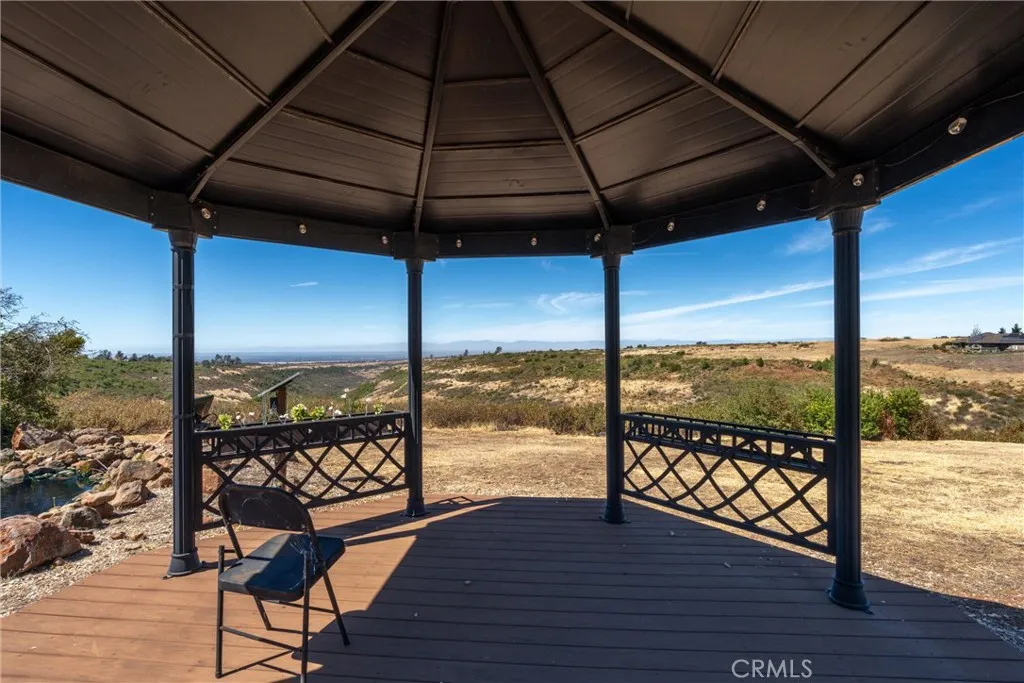 main property photo 10