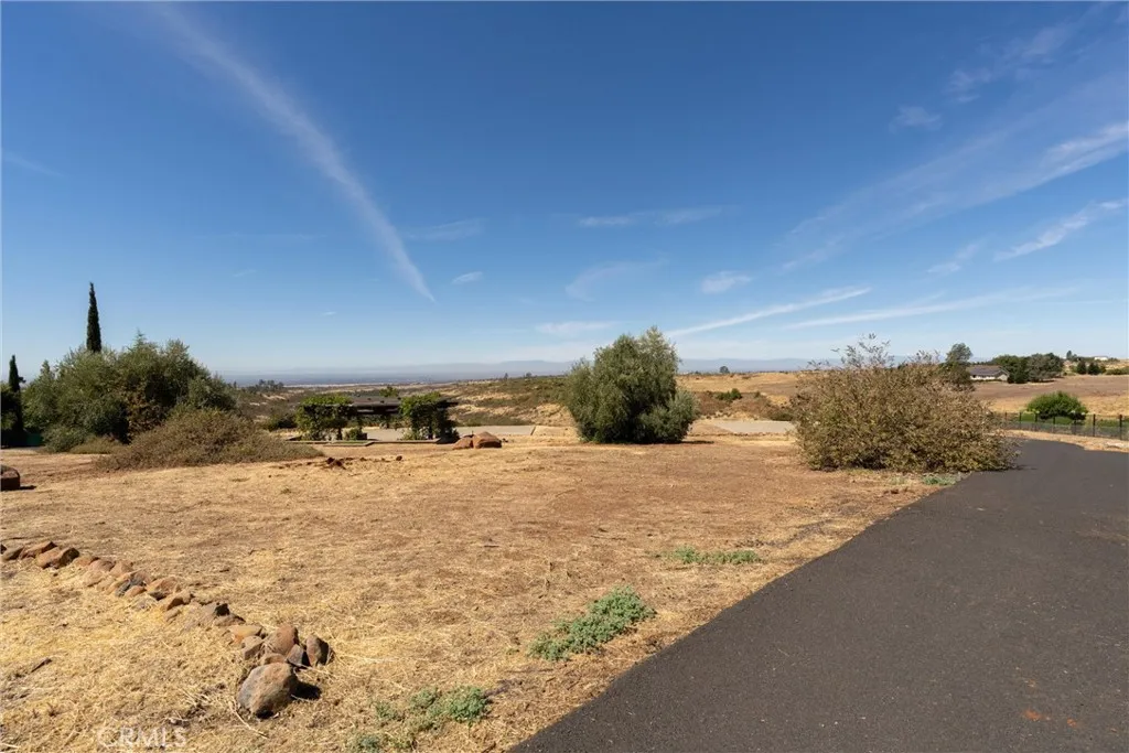 main property photo 29