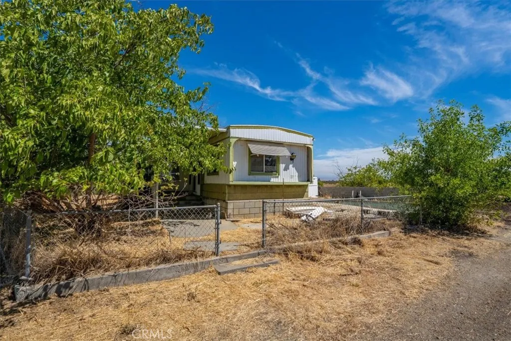 main property photo 24