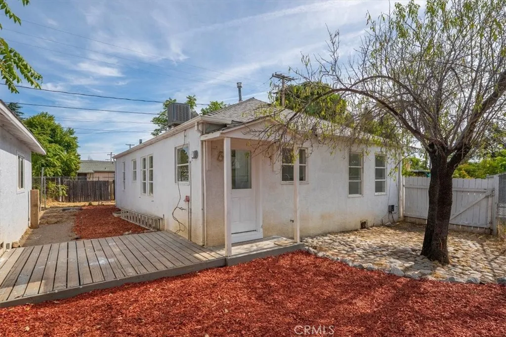 main property photo 23