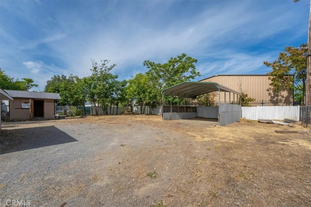 main property photo 26