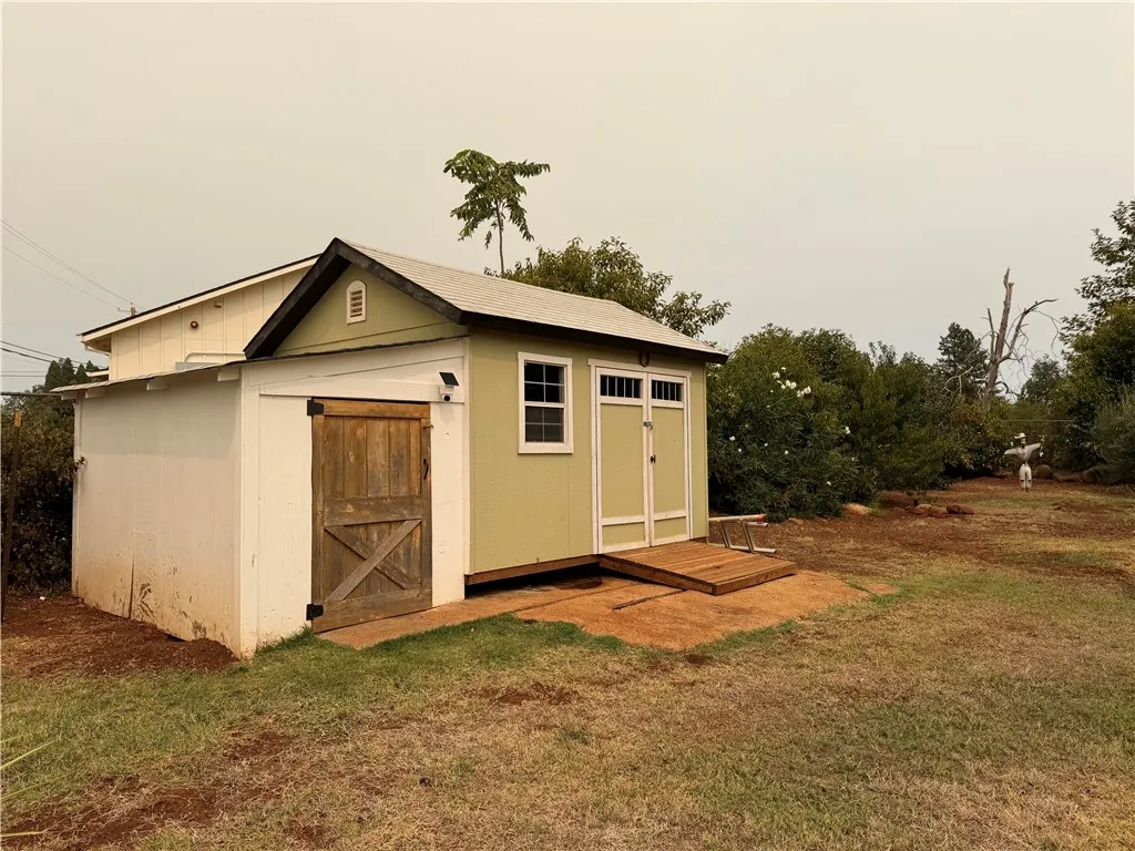 main property photo 18