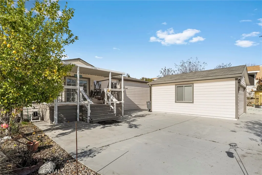 main property photo 39