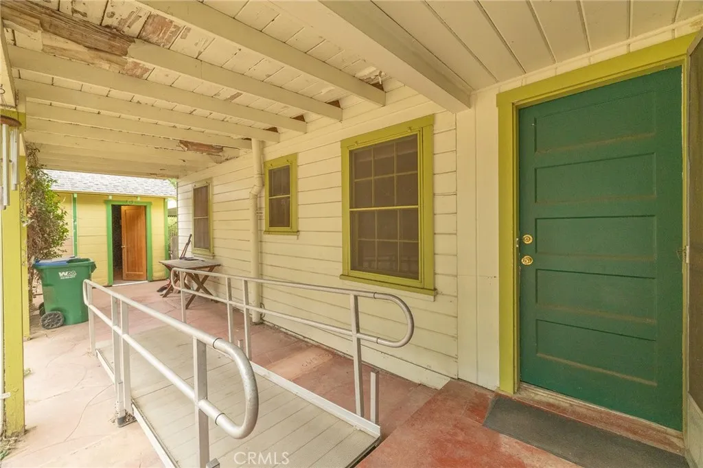 main property photo 4
