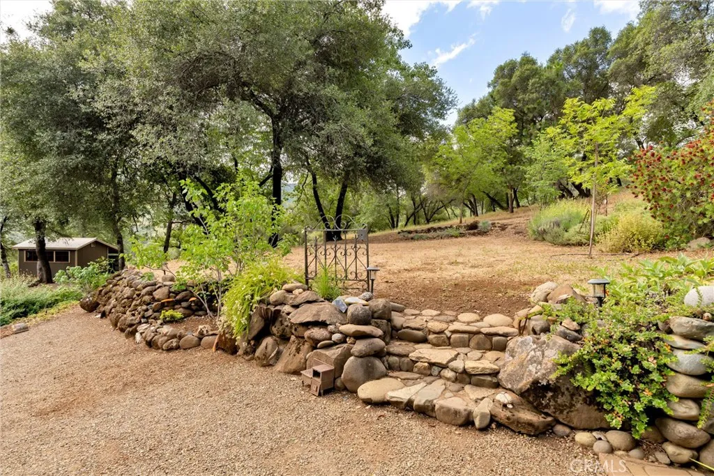 main property photo 50