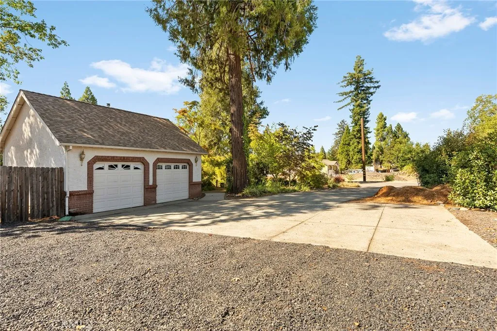 main property photo 62