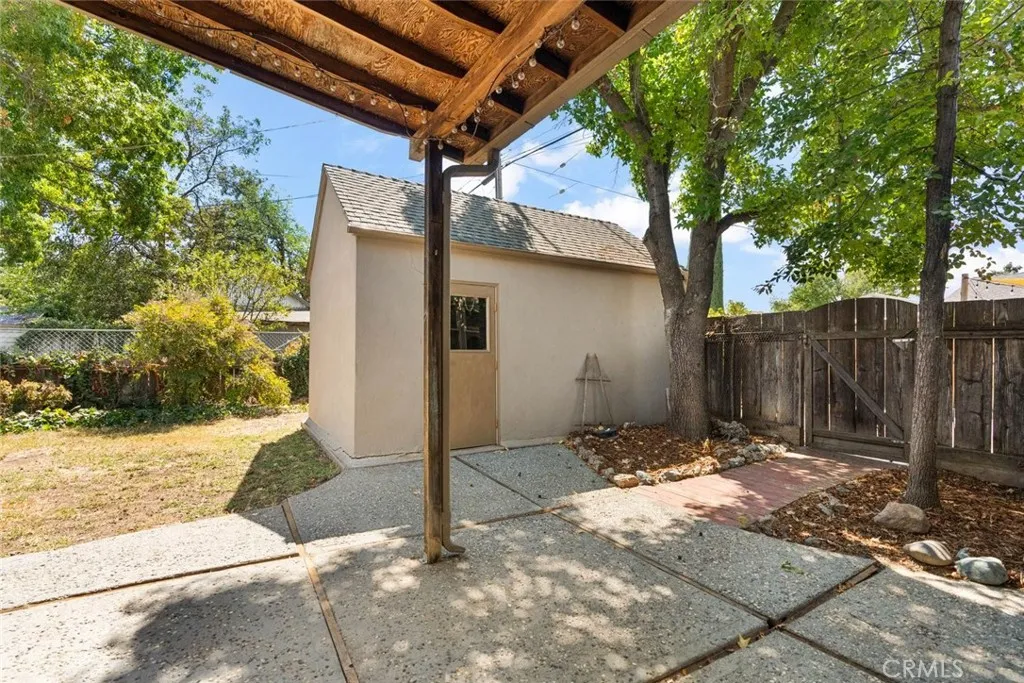 main property photo 25