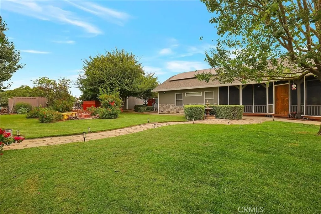 main property photo 28