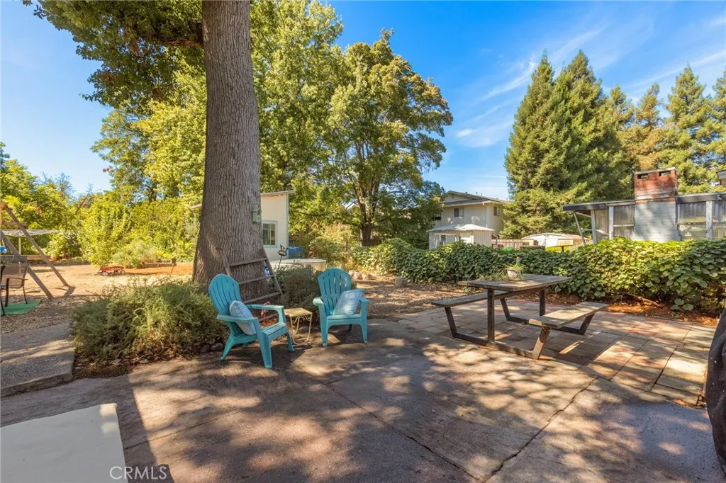 main property photo 23