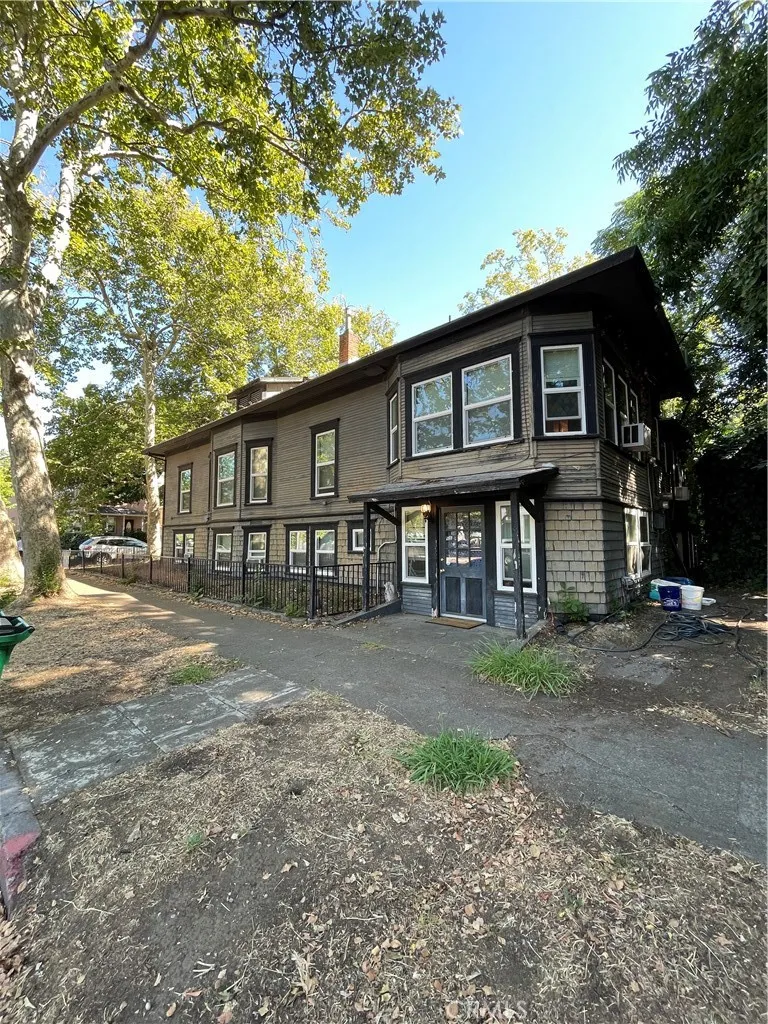 main property photo 14