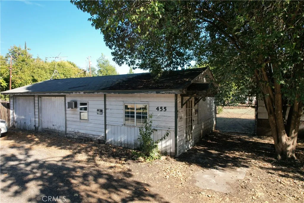 main property photo 19