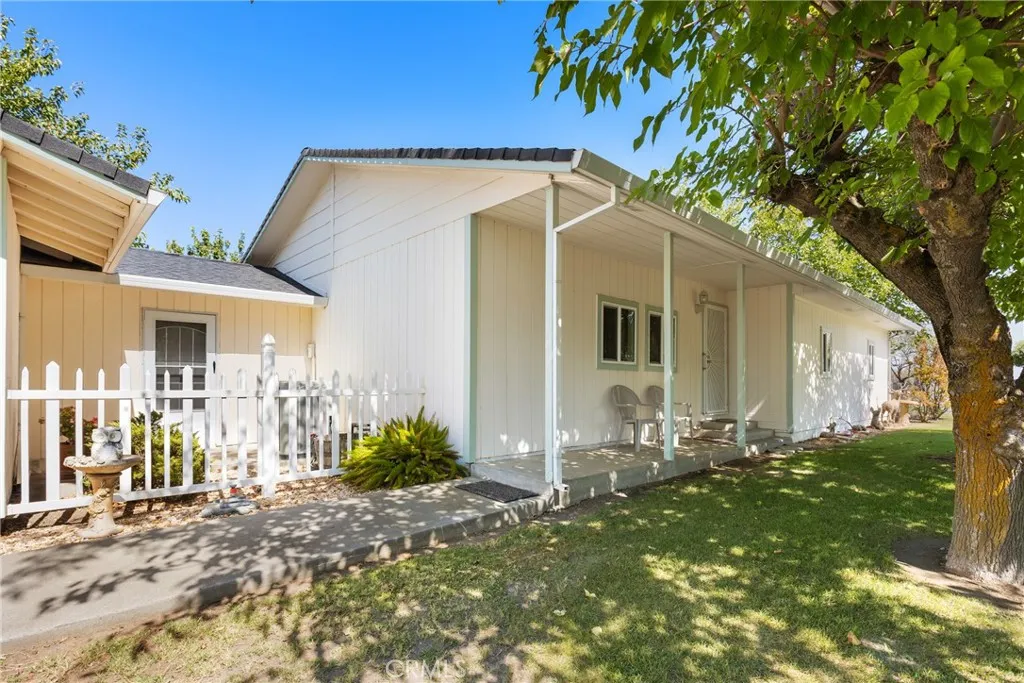 main property photo 18