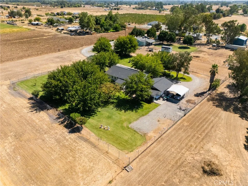 main property photo 35