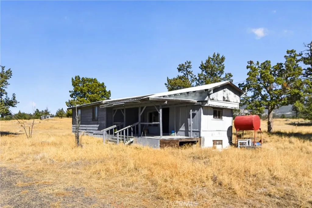 main property photo 33