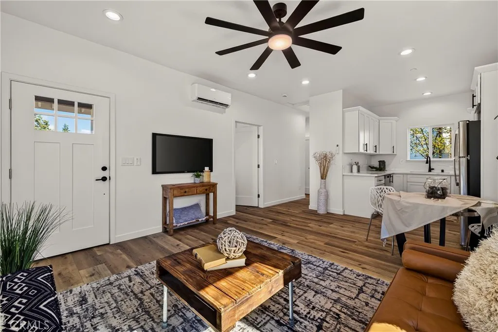 main property photo 111