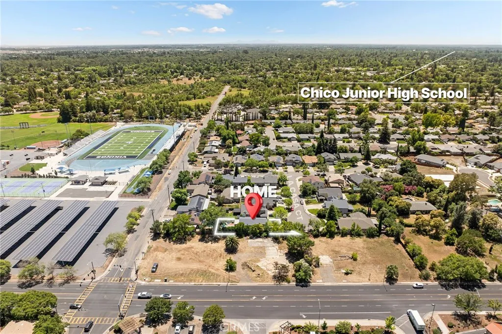 main property photo 74