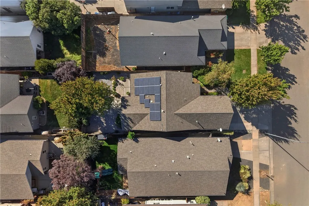 main property photo 51