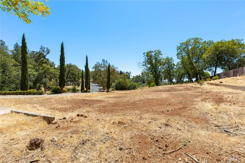 main property photo 18