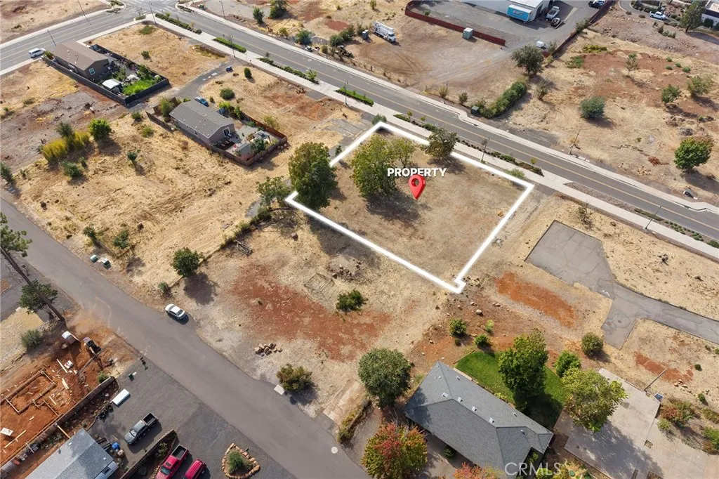 main property photo 13