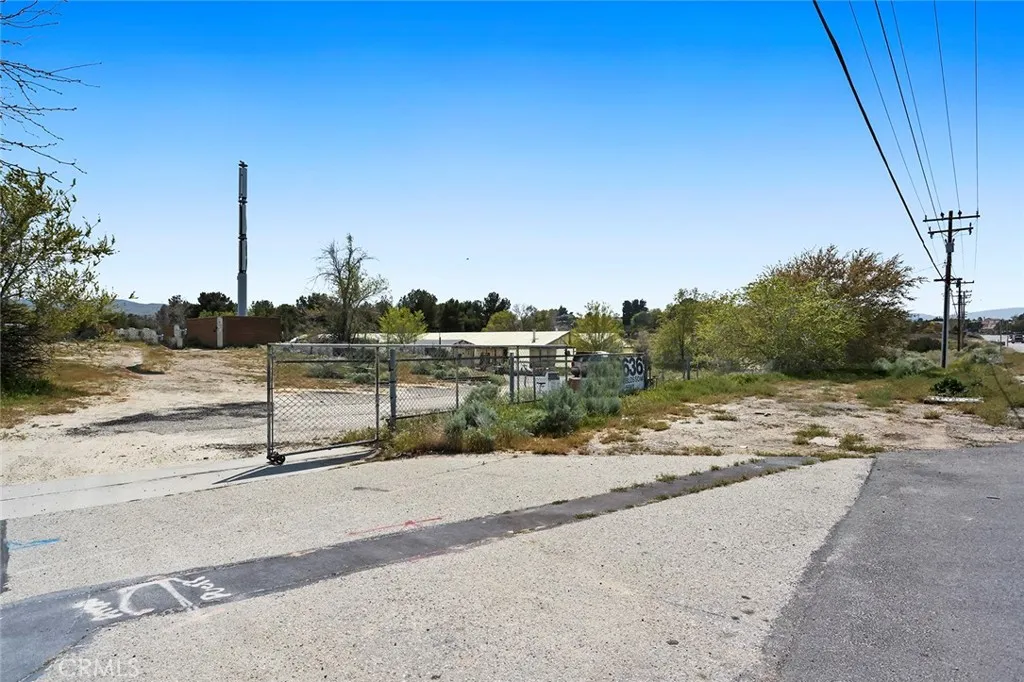 main property photo 5
