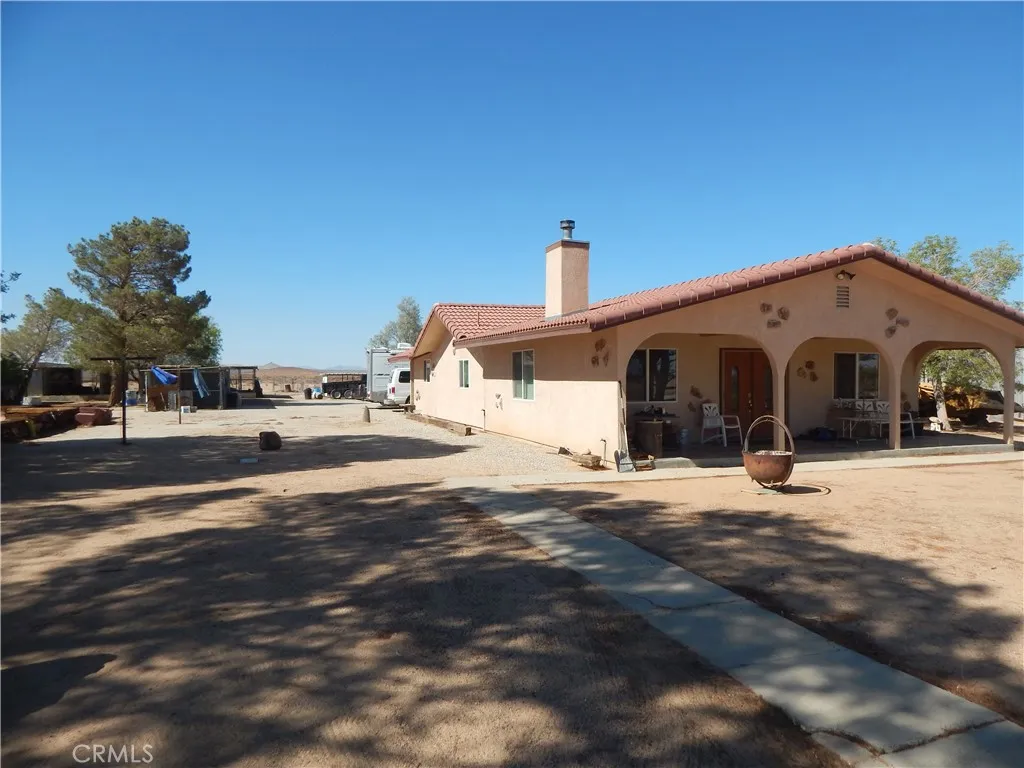 main property photo 3