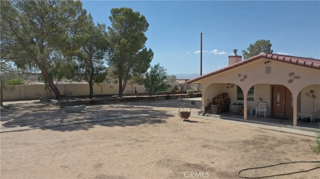 main property photo 10