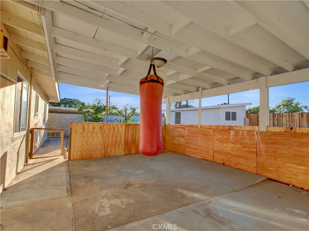 property viewer photo 19
