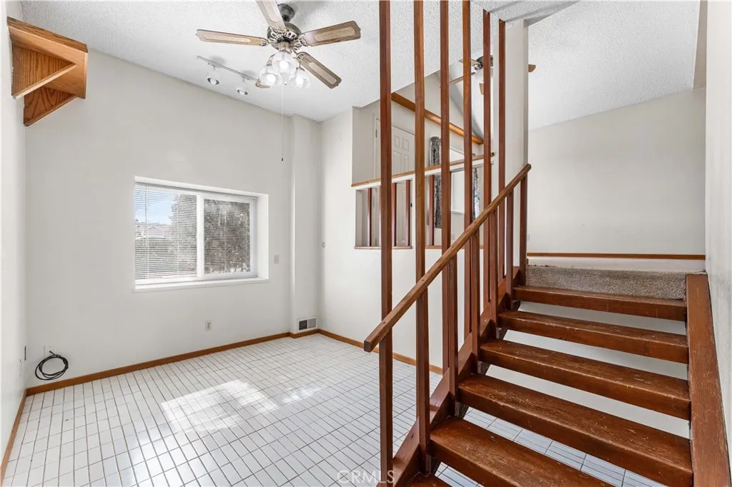 property viewer photo 29