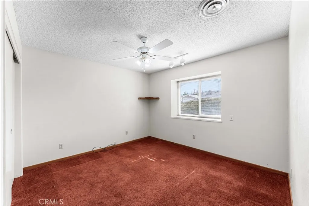 property viewer photo 30