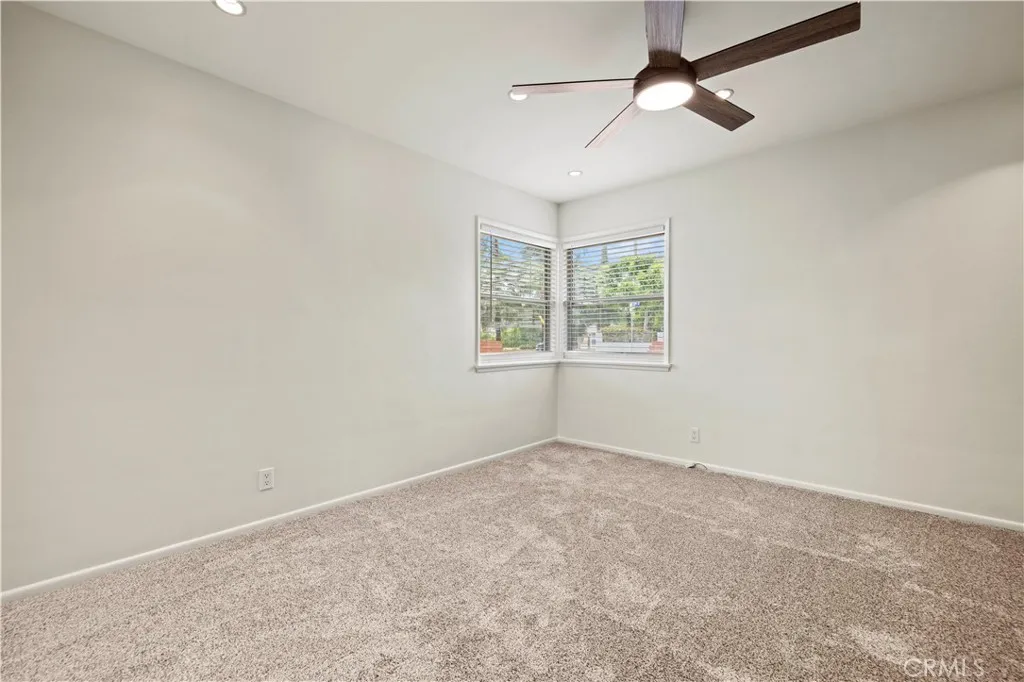 property viewer photo 32