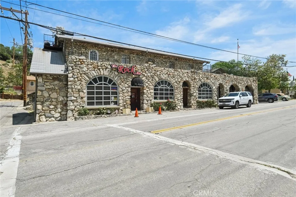 main property photo 26