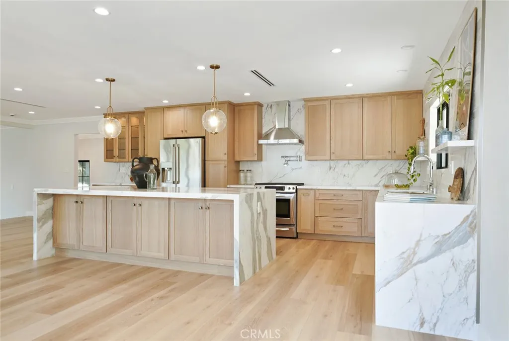 property viewer photo 15