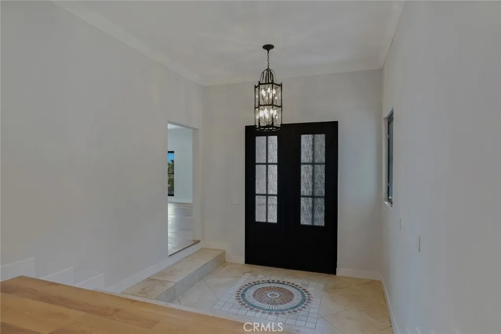 property viewer photo 2