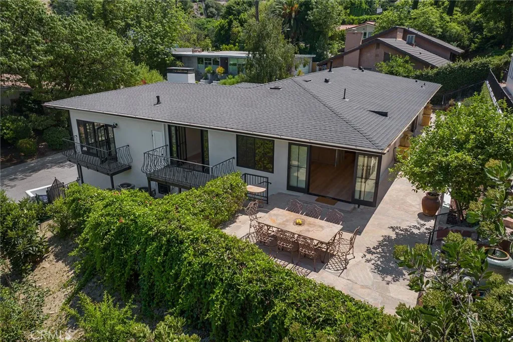 property viewer photo 47